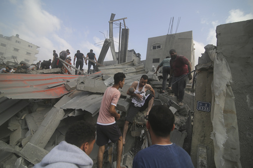 Israel Says It's Stepping up Attacks on the Gaza Strip