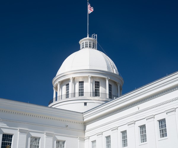 Alabama Advances Bill That Could Prosecute Librarians