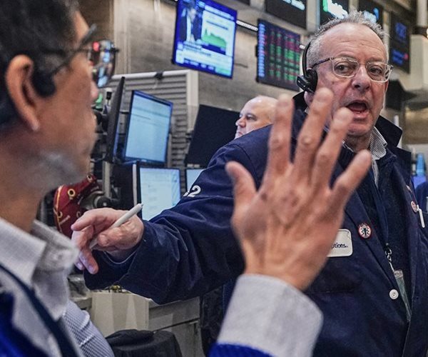 Global Software Stocks Hit by Anthropic Wake-up Call