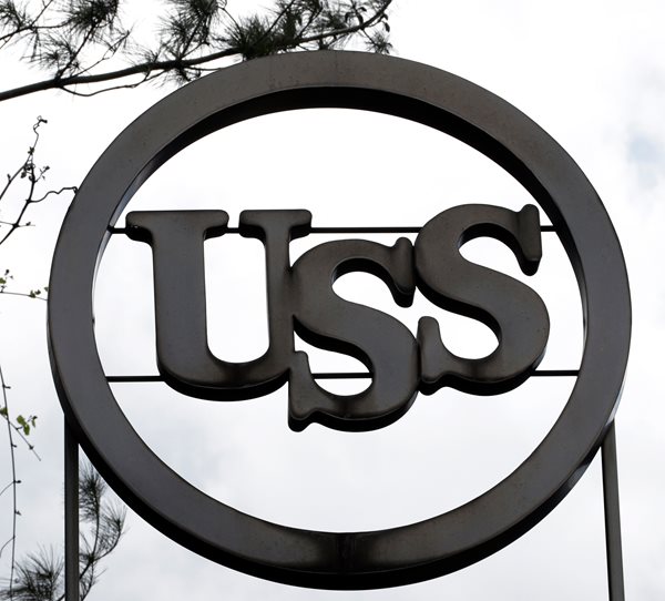 US Steel Forecasts Q4 Surprise Loss