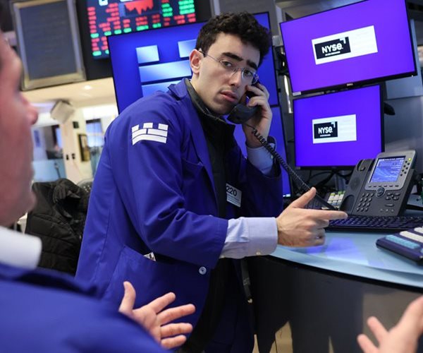 Stocks Rise With Fed Meeting, Mideast War in Focus