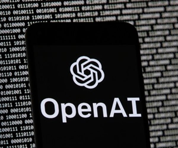 Senate Green Lights ChatGPT, Copilot for Staff