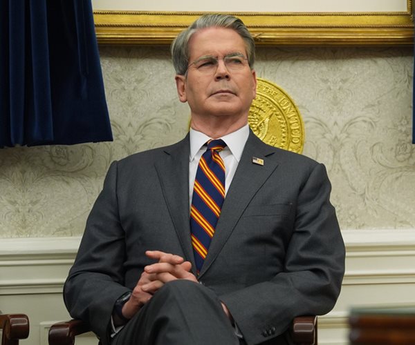 Bessent: Trump May Name New Fed Chair by Christmas