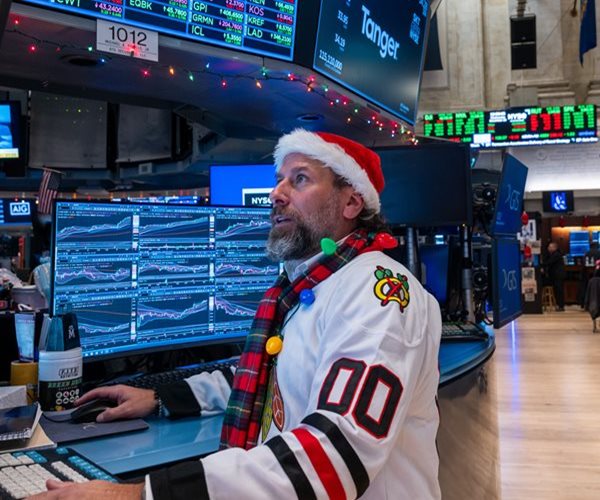 Stocks Open Mixed at the End of a Shortened Week