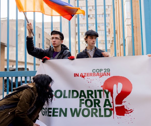 Tensions Mount as $250B Draft Deal Stalls at Climate Summit