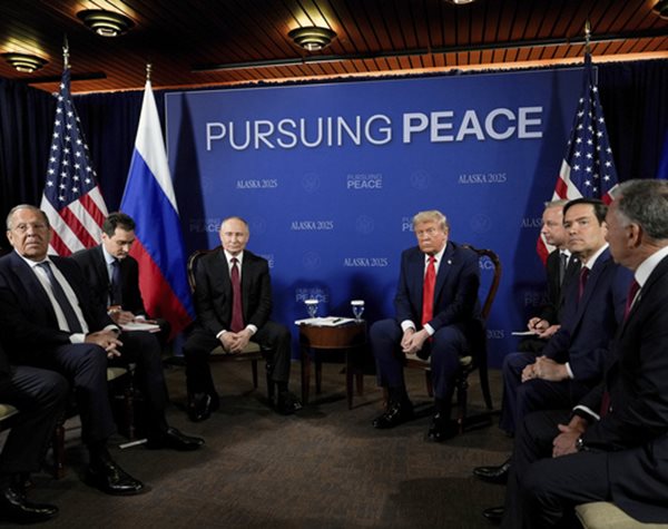 US Envoy Says Putin Agreed to Security Protections for Ukraine as Part Trump Summit