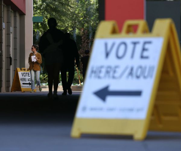 Voting Snag in Arizona Fuels Election Conspiracy Theories