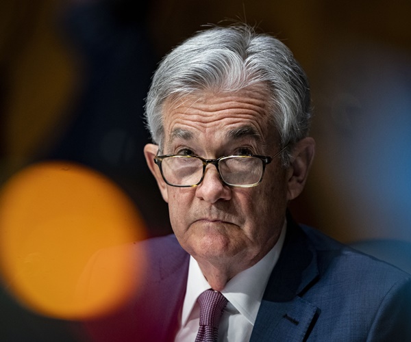 Trump Says He Will Not Try to Replace Fed's Powell