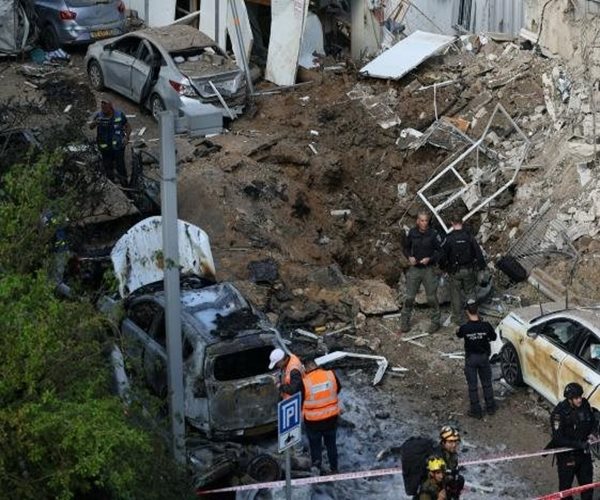 Trump Upbeat on Iran Deal Despite New Attacks