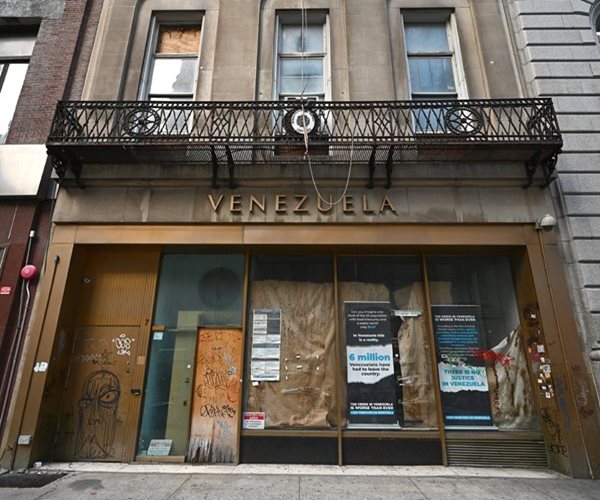 Investors Shrug at Trump's High‑Stakes Venezuela Gambit