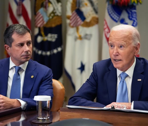 Major Airlines Criticize Biden's Air Competition Review