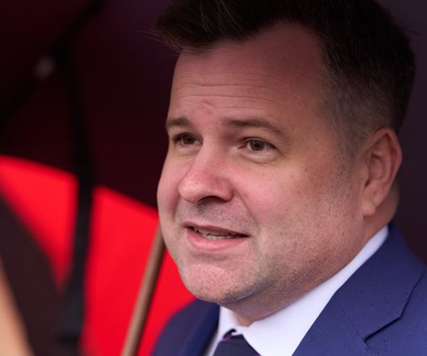 Pulte Emerges as Force Behind Powell Subpoena