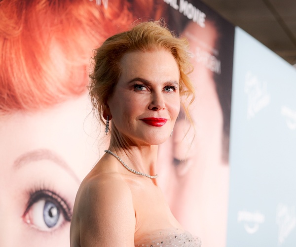 nicole kidman stands on red carpet