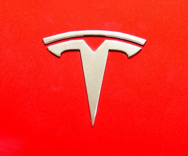 Tesla Gains on Plans for Full Self-Driving in Europe, China