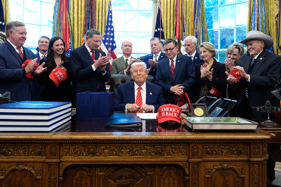 Trump Signs Bill Ending Partial Govt Shutdown