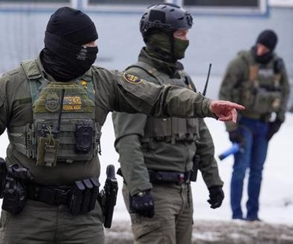 DHS Official Promises Immigration Agents Won't Be at Polling Places During Midterms