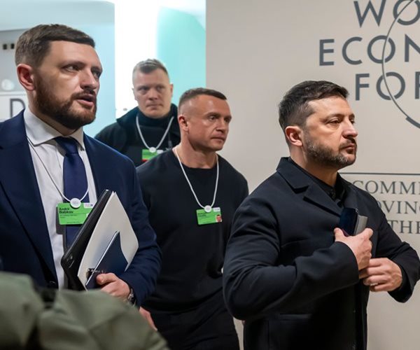 Morning Bid Americas: Davos Détente