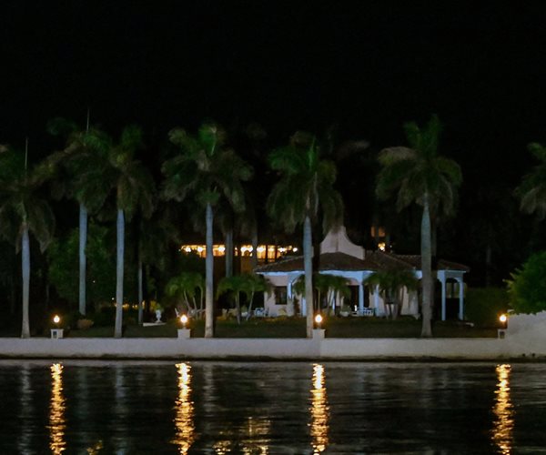 mar-a-lago at night