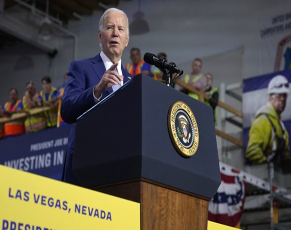 Biden Sets Sights on Las Vegas Days Before Nevada's Primary. He's Also Got November on His Mind.