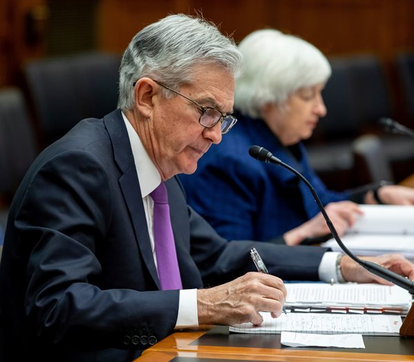 Are the Federal Reserve's 'Experts' Independent?