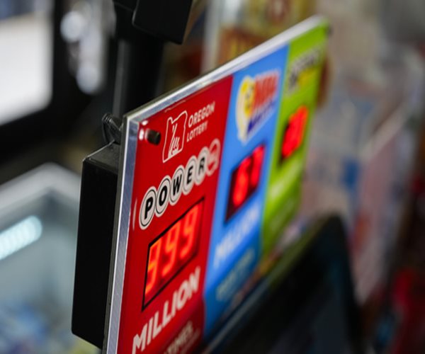 Powerball Draws Numbers for Estimated $1.3B Jackpot after Delay of More than 3 Hours