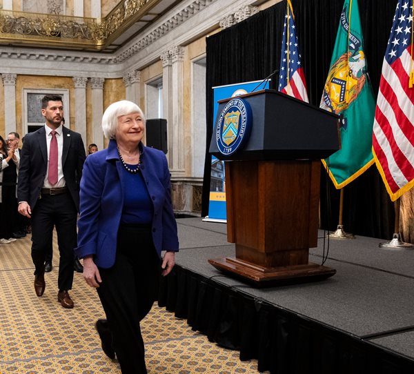 Yellen Warns Against Weakening Financial Watchdog