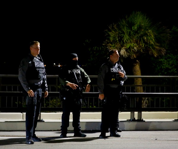 fbi raid trump mar a lago palm beach police 