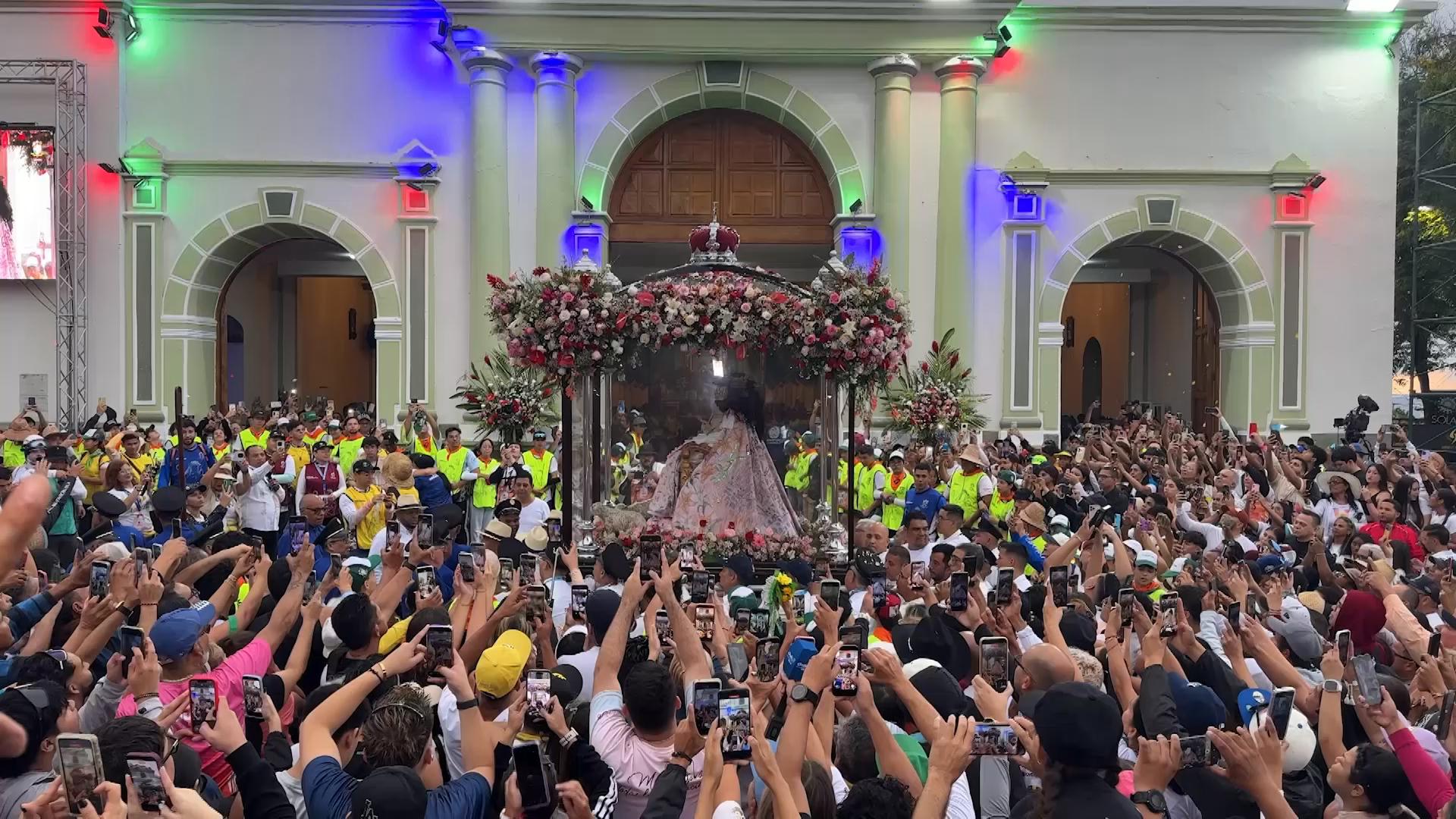 Virgin Mary Procession Draws Thousands as Venezuela Faces Uncertain Future