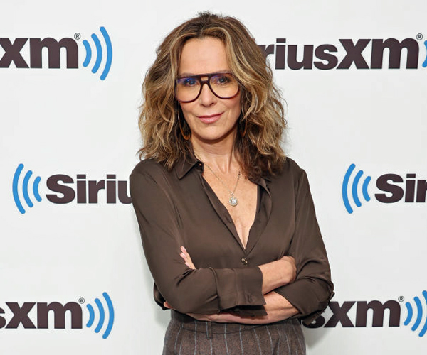 jennifer grey visits the siriusXM studios in new york city