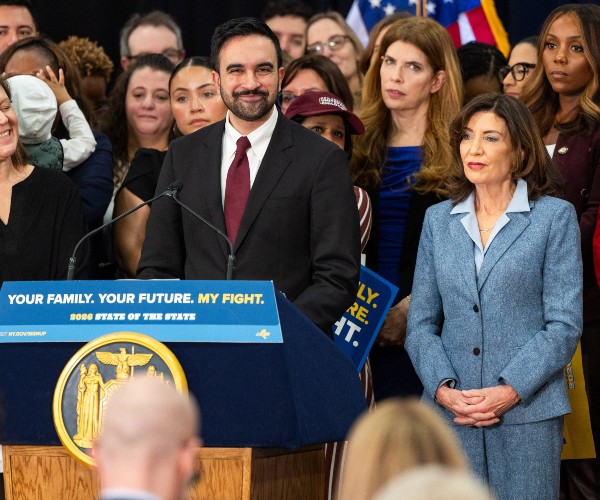 the big apple of the empire state of the united states mayoral politics policy and history 