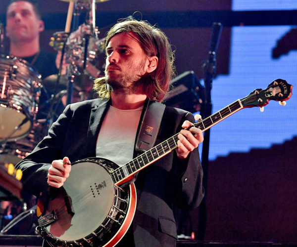 winston marshall performs with mumford & sons in 2019 in anaheim california
