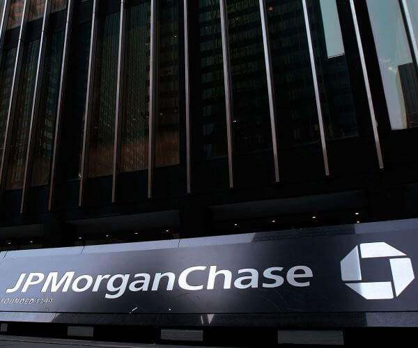 Financials Fall on Trump's Credit Card Rate Cap Plan