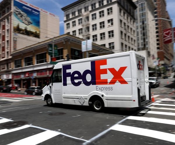 FedEx Eyes 2025 Profit Above Target; Shares Soar 15%