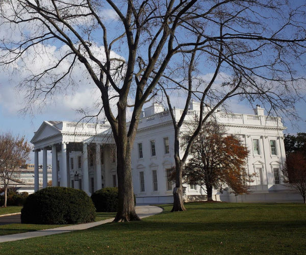 a side view of the white house