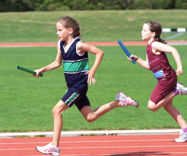 female track runners