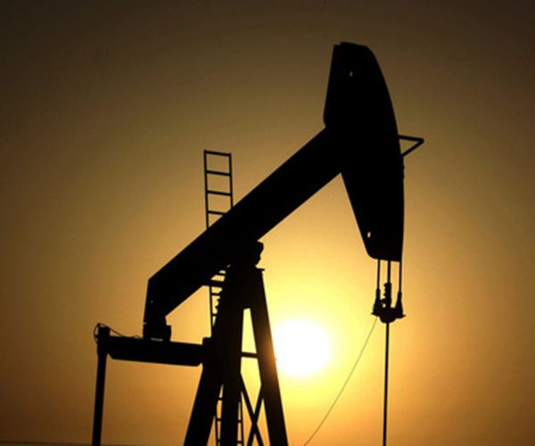 US Oil Jumps 7.6% to $72 a Barrel