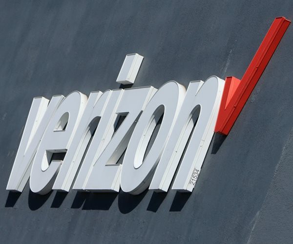 Verizon's Network Down for Thousands of Users