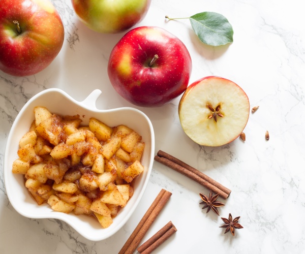 cinnamon, apples, and chopped apples and cinnamon