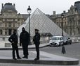 Macron Accepts Resignation of Louvre Museum Chief
