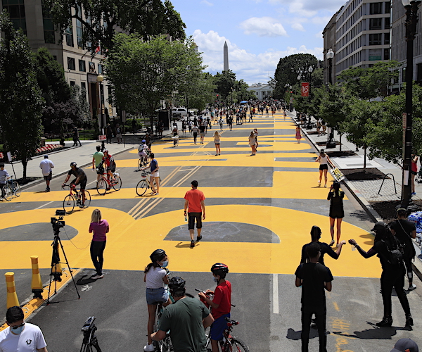 black lives matter square plaza in washington, dee see