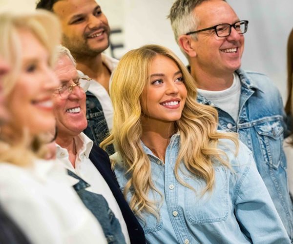 US Stock Futures Pause After Tech Rebound