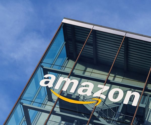 Amazon to Lay Off 10% of Corporate Staff Next Week