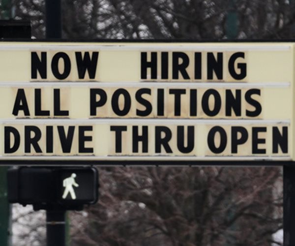 Jobless Claims Edge Up to 212K, Layoffs Remain Healthy