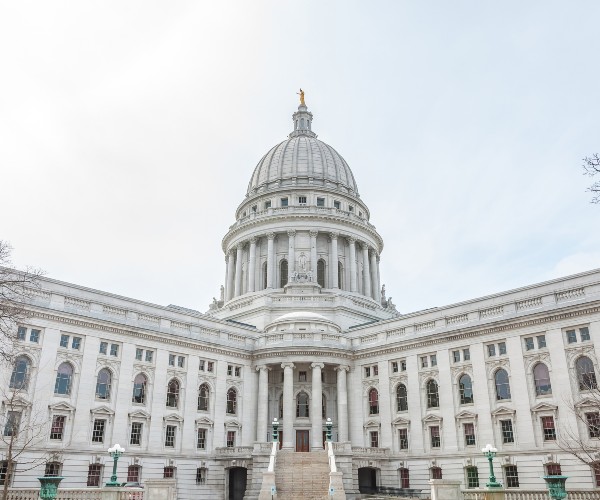 state supreme court and capital in thee badger state of the united states 