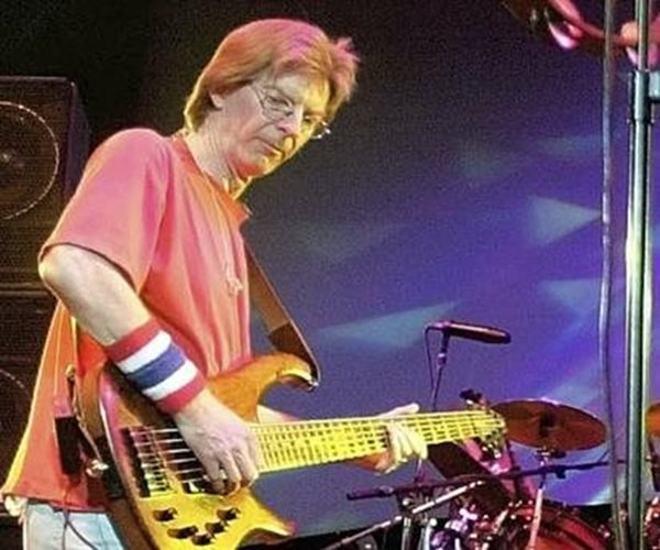 Phil Lesh, Founding Member of Grateful Dead and Influential Bassist, Dies at 84