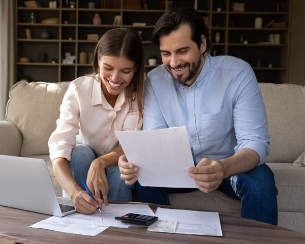 US Household Wealth Soars to Record $180T