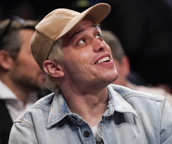 Comic Pete Davidson Not Going to Space After All 