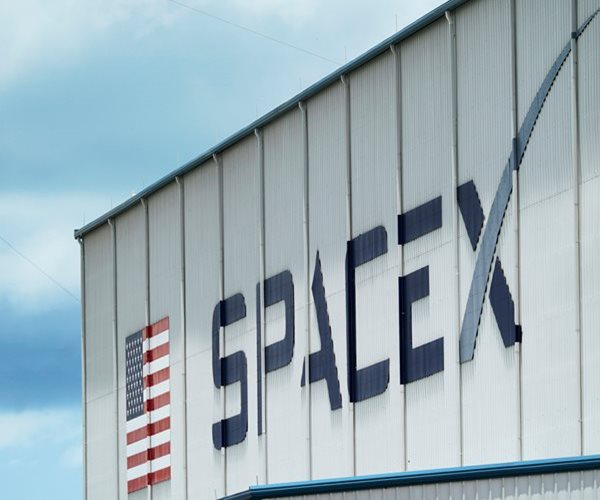 Musk Moving SpaceX HQ From California to Texas