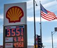 US Gas Rises to $3.72 a Gallon