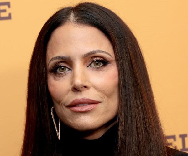 Bethenny Frankel Jabs Drew Barrymore for Being 'Touchy-Feely'